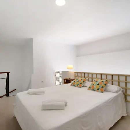 Casa Merced * קדיז